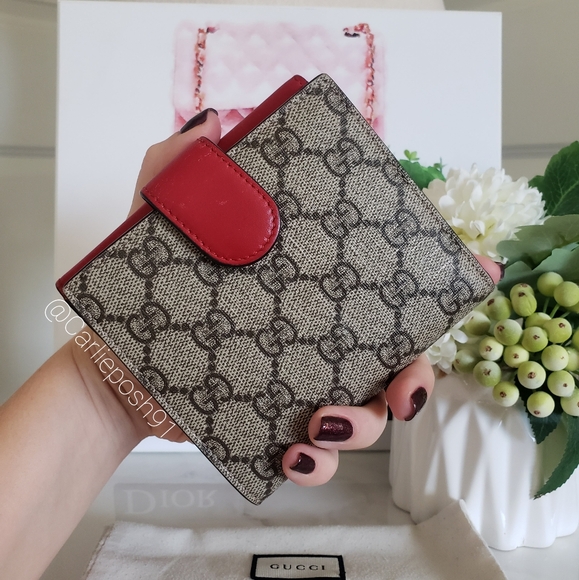 Authentic Pre-owned Gucci Peony Pearl Studded Compact Flap Wallet - Picture 4 of 16